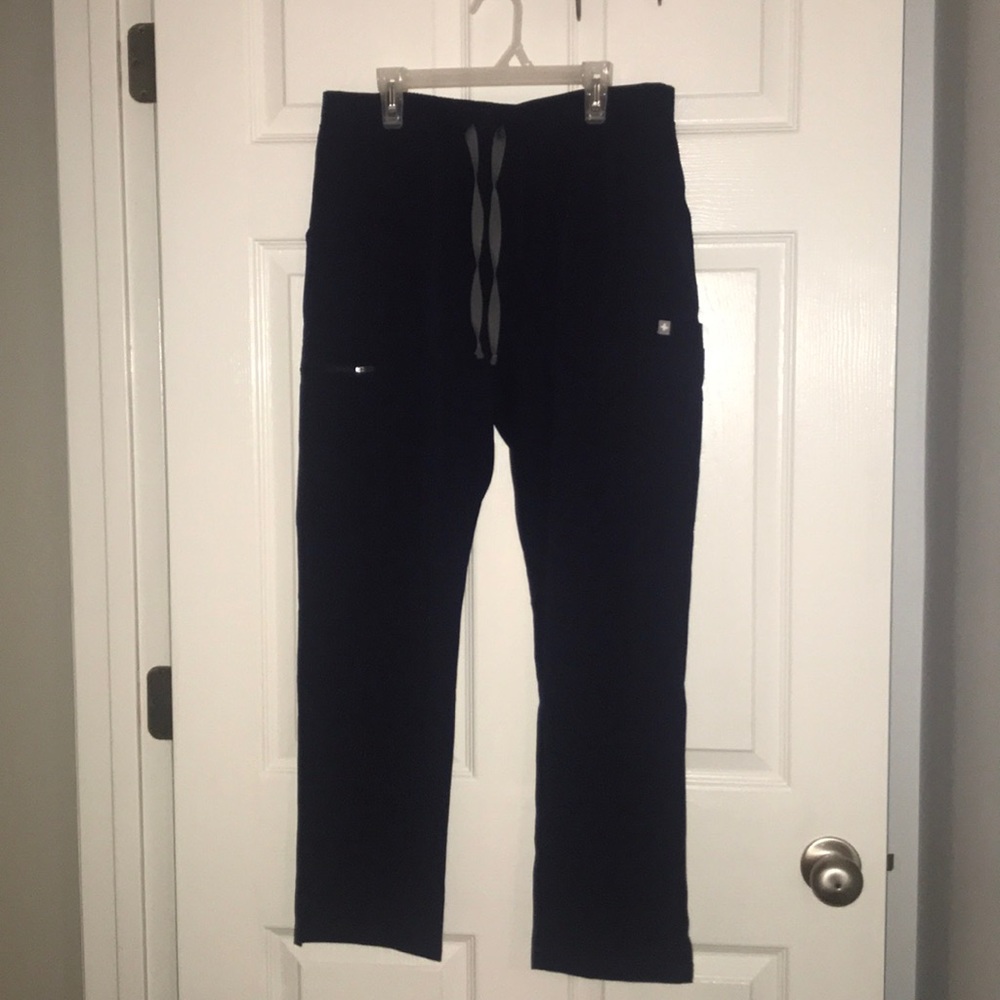 Figs Petite Yola Skinny Scrub Pants